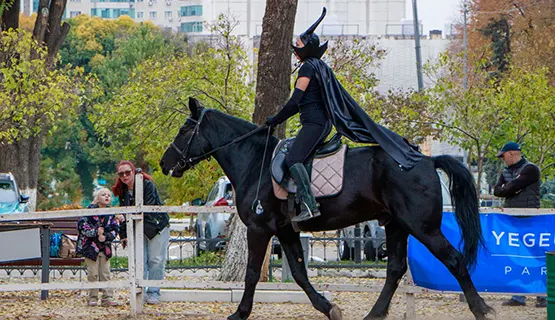 Хеллоуинские соревнования в «Номад»: яркость, энергия и современный ритм